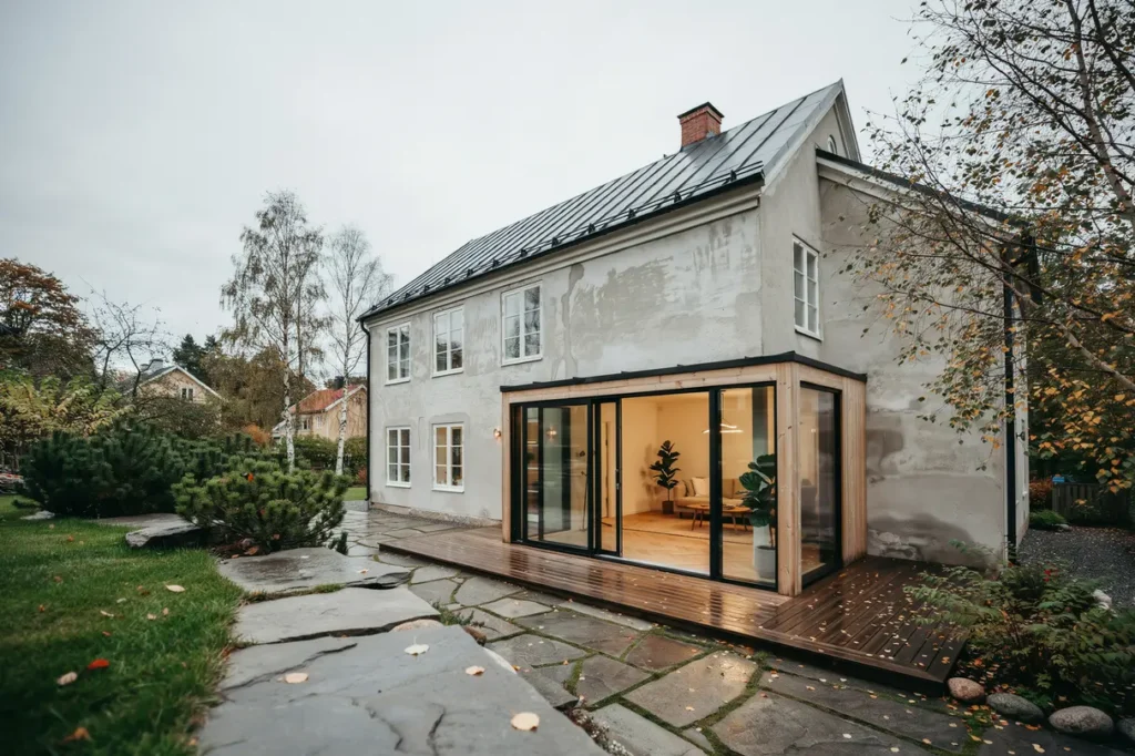 dr mmer du om ett uterum i huddinge s skapar du mer ljus yta och v rde i huset